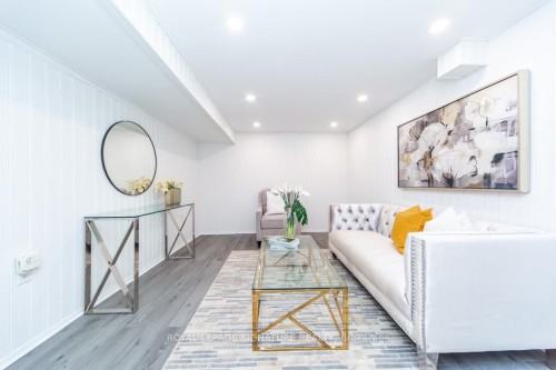 6172 Kindree Circle, Mississauga, ON - Indoor Photo Showing Other Room