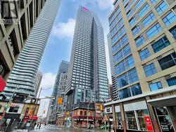 3007 - 8 WELLESLEY STREET W  Toronto, ON M4Y 0J5