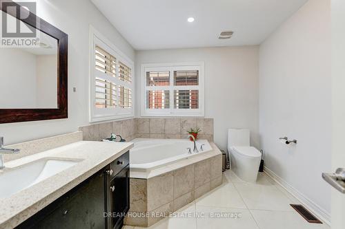 353 Michener Place, Milton, ON - Indoor Photo Showing Bathroom