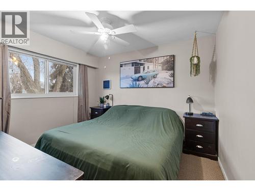 1231 Kelglen Crescent, Kelowna, BC - Indoor Photo Showing Bedroom