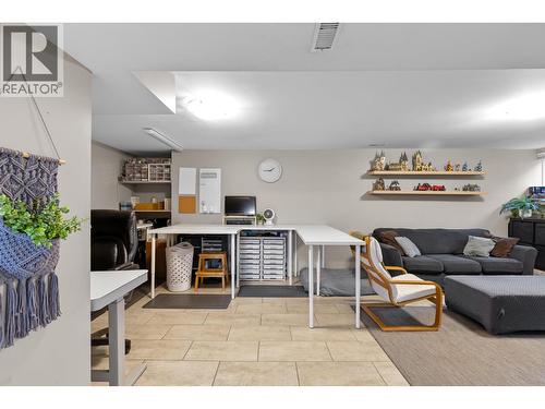 1231 Kelglen Crescent, Kelowna, BC - Indoor