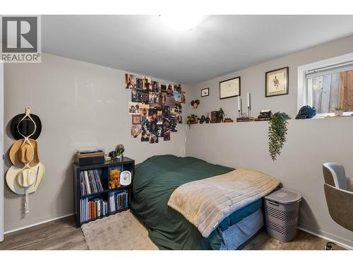 1231 Kelglen Crescent, Kelowna, BC - Indoor Photo Showing Bedroom