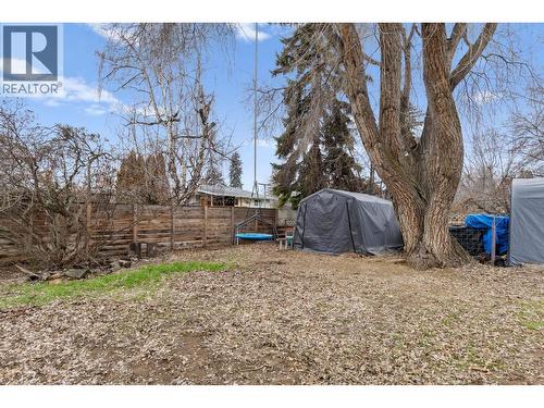 1231 Kelglen Crescent, Kelowna, BC - Outdoor