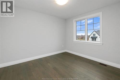 49 Belleview Drive, Kingsville, ON - Indoor Photo Showing Other Room