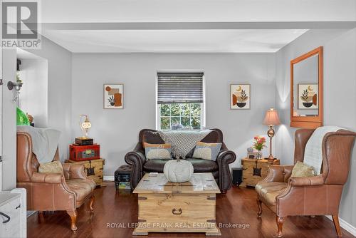 2648 Dummer-Asphodel Road, Douro-Dummer, ON - Indoor Photo Showing Living Room