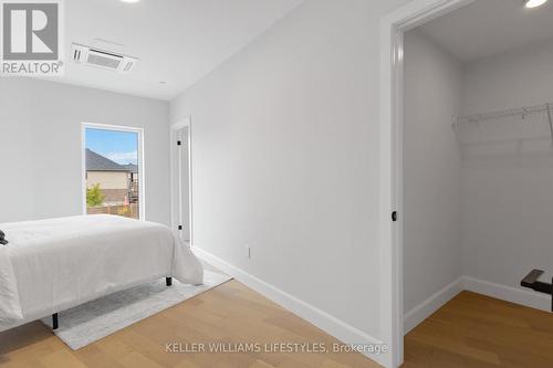 B117 - 2082 Lumen Drive, London South (South A), ON - Indoor Photo Showing Bedroom