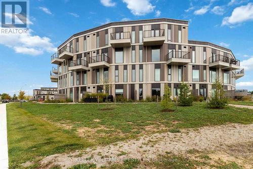 B117 - 2082 Lumen Drive, London South (South A), ON - Outdoor With Facade