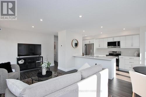 Unit 39 - 3202 Vivian Line, Stratford, ON - Indoor