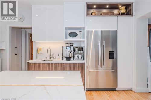 80 London Rd W Road, Guelph, ON - Indoor Photo Showing Kitchen