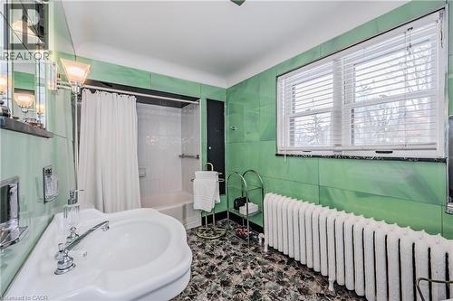 80 London Rd W Road, Guelph, ON - Indoor Photo Showing Bathroom