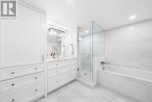 337 - 40 Oaklands Avenue, Toronto, ON - Indoor Photo Showing Bathroom