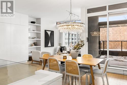 337 - 40 Oaklands Avenue, Toronto, ON - Indoor Photo Showing Dining Room