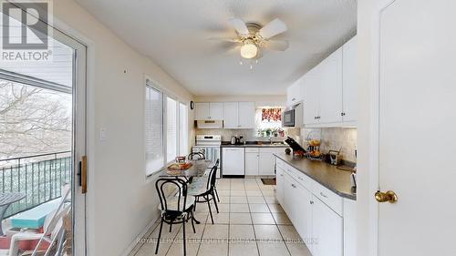 8 - 530 Falgarwood Drive, Oakville, ON - Indoor Photo Showing Kitchen