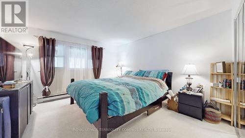 8 - 530 Falgarwood Drive, Oakville, ON - Indoor Photo Showing Bedroom