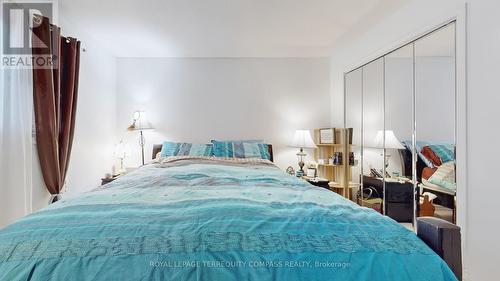 8 - 530 Falgarwood Drive, Oakville, ON - Indoor Photo Showing Bedroom