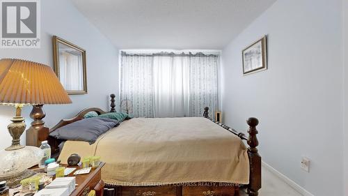 8 - 530 Falgarwood Drive, Oakville, ON - Indoor Photo Showing Bedroom