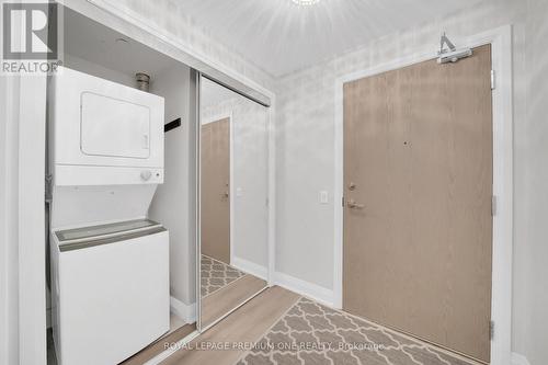 623 - 4800 Highway 7 Road, Vaughan, ON - Indoor Photo Showing Laundry Room