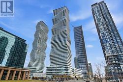 1811 - 3900 CONFEDERATION PARKWAY  Mississauga, ON L5B 0M3