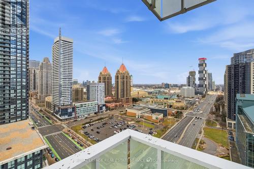 1811 - 3900 Confederation Parkway, Mississauga, ON - Outdoor