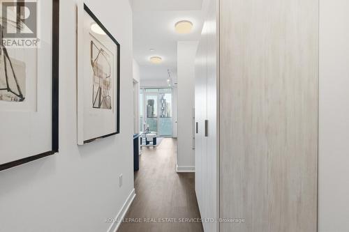 1811 - 3900 Confederation Parkway, Mississauga, ON - Indoor Photo Showing Other Room