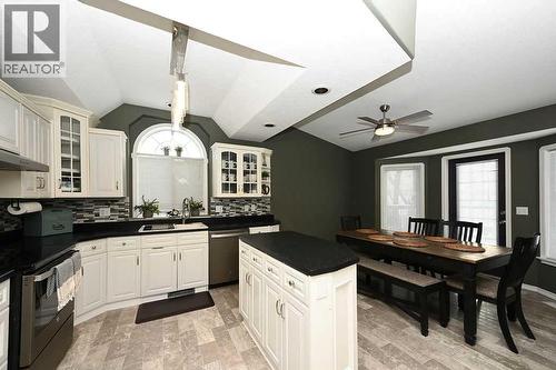 2814 45 Avenue, Athabasca, AB - Indoor Photo Showing Kitchen