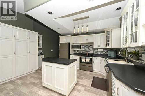 2814 45 Avenue, Athabasca, AB - Indoor Photo Showing Kitchen