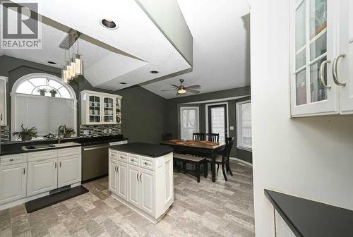 2814 45 Avenue, Athabasca, AB - Indoor Photo Showing Kitchen