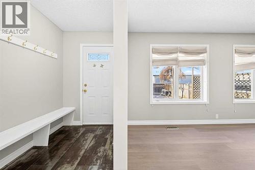 15209 Prestwick Boulevard Se, Calgary, AB - Indoor Photo Showing Other Room