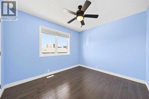 15209 Prestwick Boulevard Se, Calgary, AB - Indoor Photo Showing Other Room
