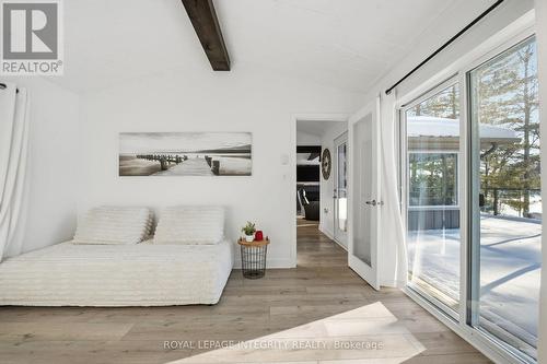 29 O4 Road, Rideau Lakes, ON - Indoor Photo Showing Other Room