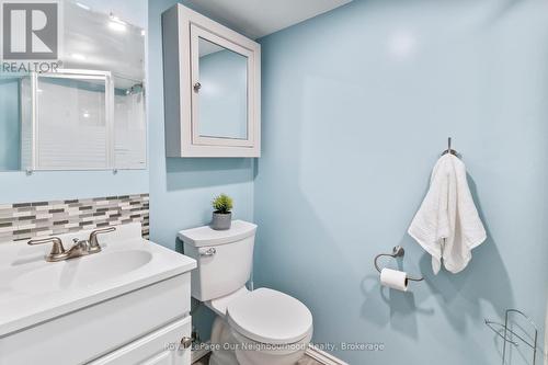 815 Buttonbush Court, Oshawa (Pinecrest), ON - Indoor Photo Showing Bathroom
