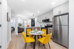 3-4801 Av. Lacombe  Montréal (Côte-Des-Neiges/Notre-Dame-De-Grâce), QC H3W 1R6