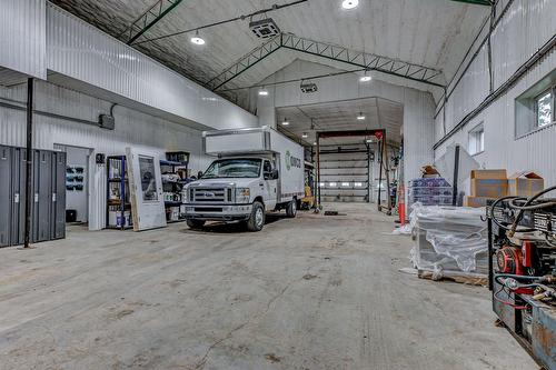 Entrepôt - 6775Z Route Sir-Wilfrid-Laurier, Mirabel, QC - Indoor Photo Showing Garage
