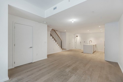 Autre - 118-585 Av. Glengarry, Mont-Royal, QC - Indoor Photo Showing Other Room