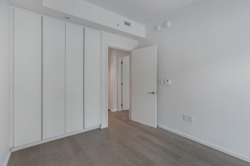 Chambre à coucher - 118-585 Av. Glengarry, Mont-Royal, QC - Indoor Photo Showing Other Room