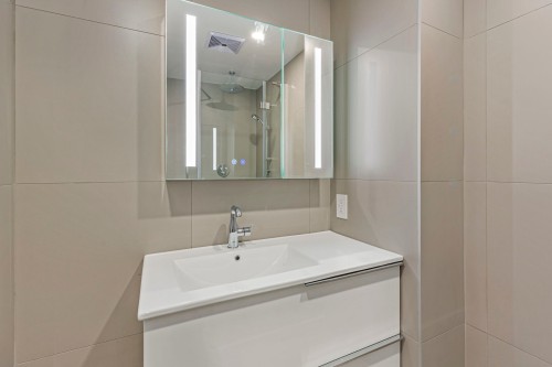 Salle de bains - 118-585 Av. Glengarry, Mont-Royal, QC - Indoor Photo Showing Bathroom