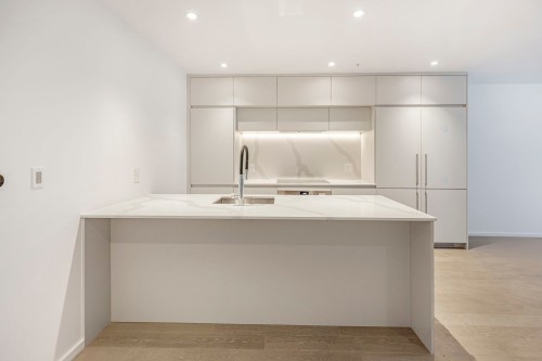 Cuisine - 118-585 Av. Glengarry, Mont-Royal, QC - Indoor