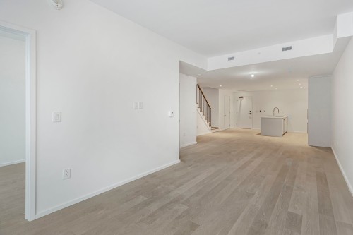 Autre - 118-585 Av. Glengarry, Mont-Royal, QC - Indoor Photo Showing Other Room