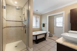 Ensuite bathroom - 