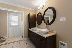 Ensuite bathroom - 
