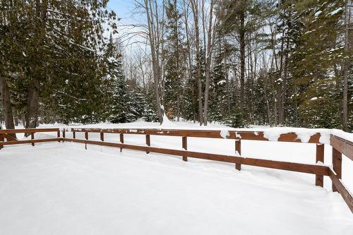 Balcon - 159 Ch. Scott, Gore, QC - Outdoor