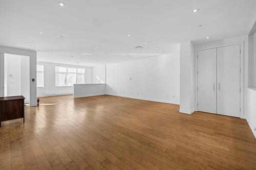 Salle de conférence - 165 Av. Metcalfe, Westmount, QC - Indoor Photo Showing Other Room