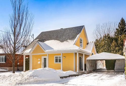 13 Rue Beattie  Chambly, QC J3L 3H5