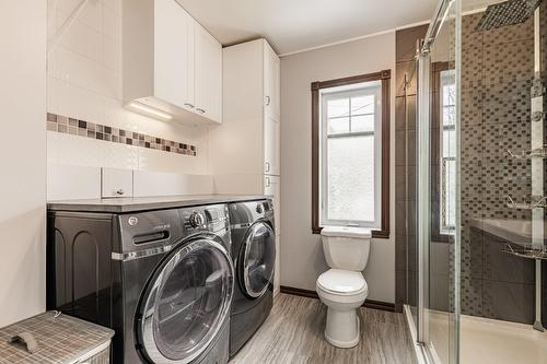 Salle de bains - 13 Rue Beattie, Chambly, QC - Indoor Photo Showing Laundry Room
