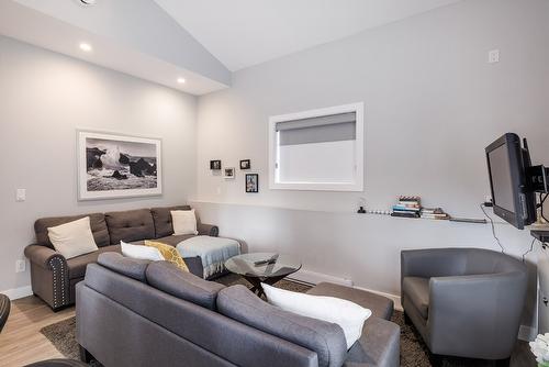 2575 Pineridge Place, West Kelowna, BC - Indoor