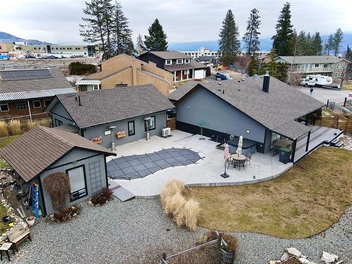 2575 Pineridge Place, West Kelowna, BC - Outdoor