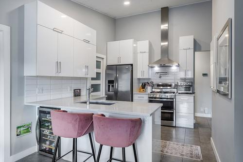 2575 Pineridge Place, West Kelowna, BC - Indoor Photo Showing Kitchen With Stainless Steel Kitchen With Upgraded Kitchen