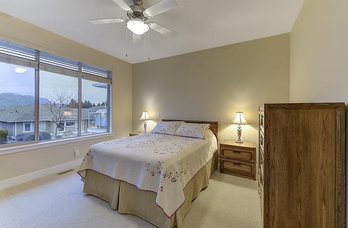 135-4035 Gellatly Road, West Kelowna, BC - Indoor Photo Showing Bedroom