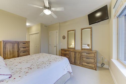 135-4035 Gellatly Road, West Kelowna, BC - Indoor Photo Showing Bedroom