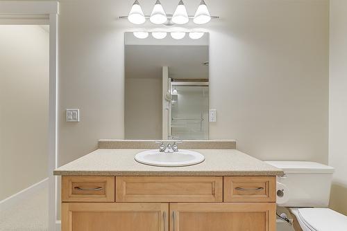 135-4035 Gellatly Road, West Kelowna, BC - Indoor Photo Showing Bathroom